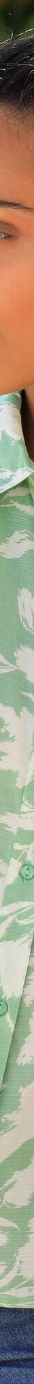 Chemisier smocks épaules, imprimé bicolore (vert / écru) Chemisier smocks épaules, imprimé bicolore (vert / écru)